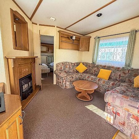 6 Berth Caravan By The Beach In Hunstanton In Norfolk, Pets Welcome Ref 13009L Esterno foto
