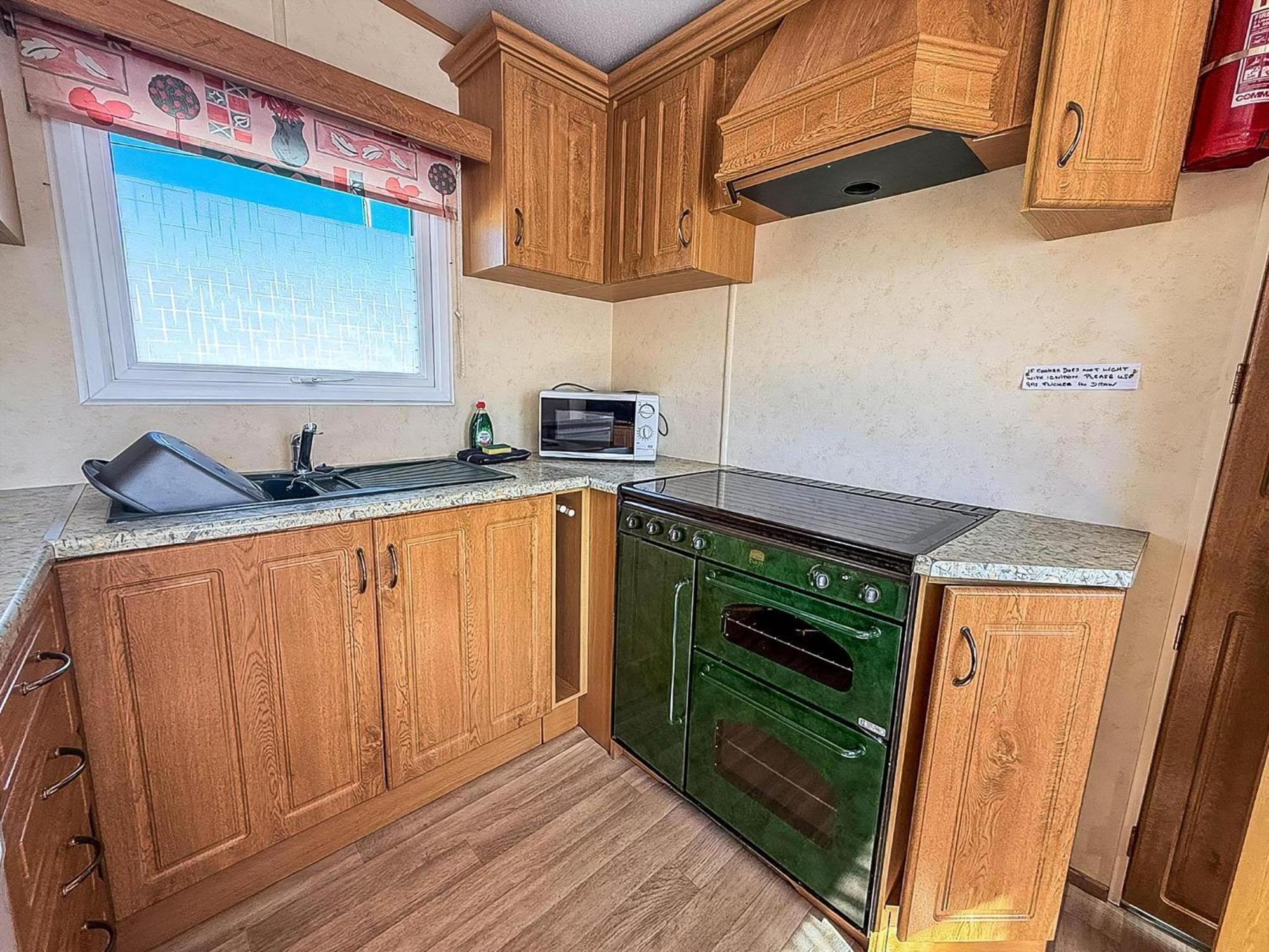 6 Berth Caravan By The Beach In Hunstanton In Norfolk, Pets Welcome Ref 13009L Esterno foto
