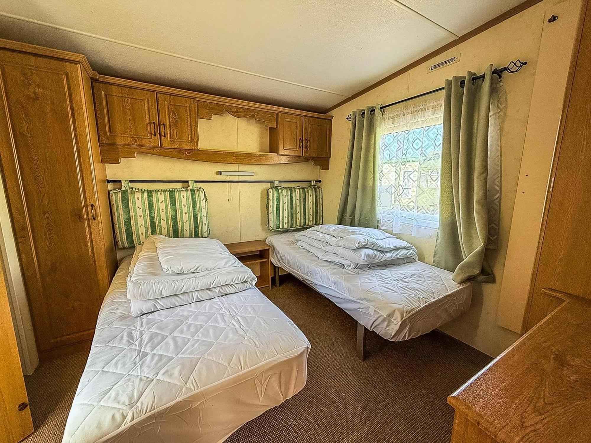 6 Berth Caravan By The Beach In Hunstanton In Norfolk, Pets Welcome Ref 13009L Esterno foto
